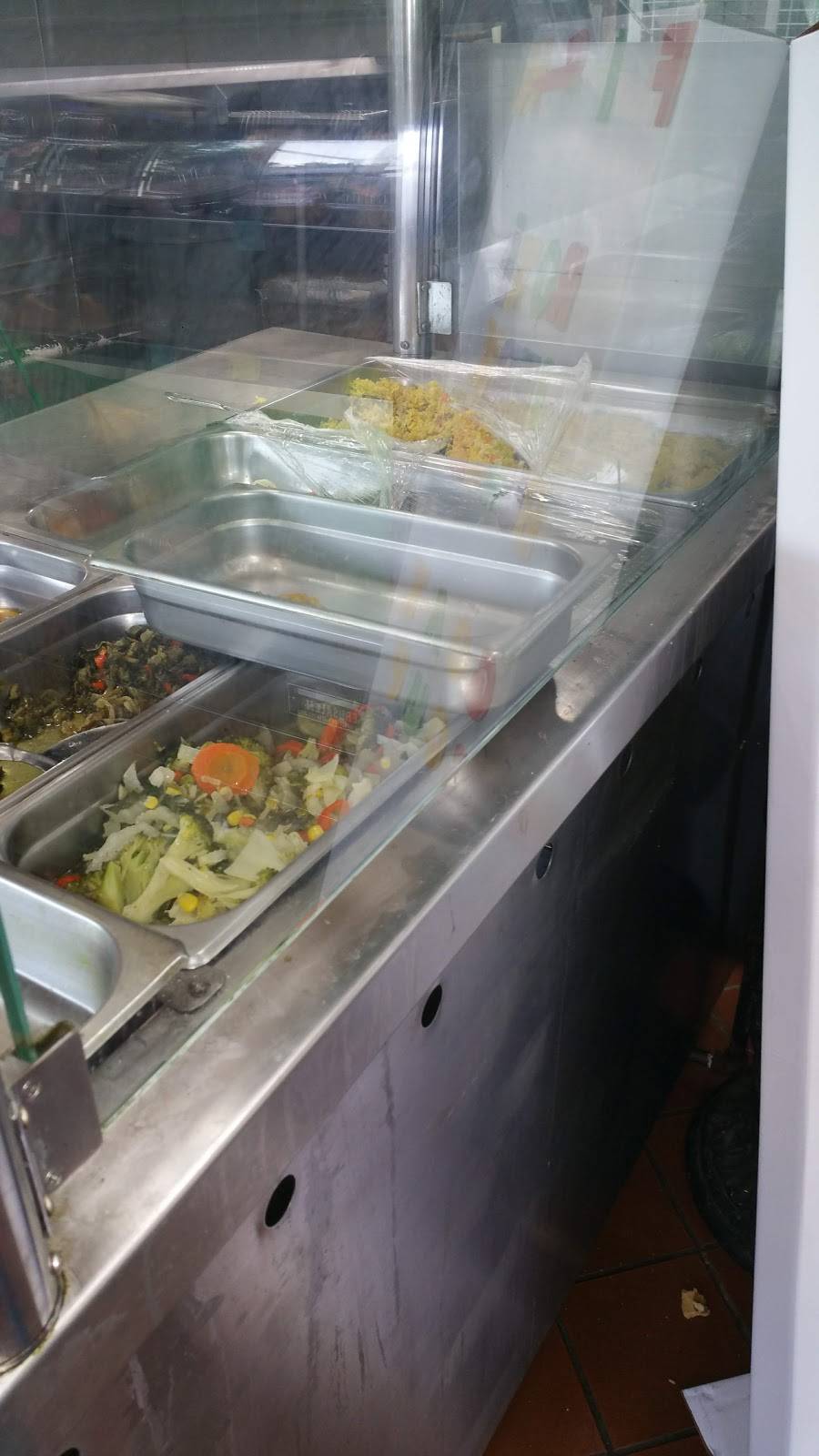 Brooklyns House Of Food and Fishes | restaurant | 754 Linden Blvd, Brooklyn, NY 11203, USA | 3474138396 OR +1 347-413-8396