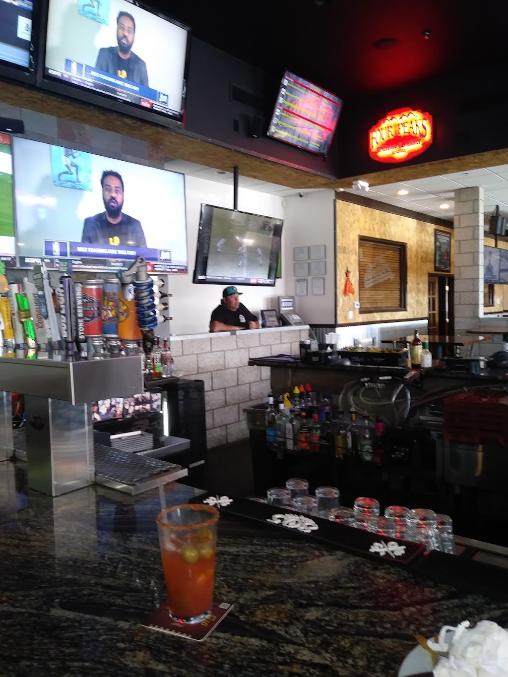 Brewers Restaurant & Sports Bar 2331 S Avenue B, Yuma, AZ 85364, USA