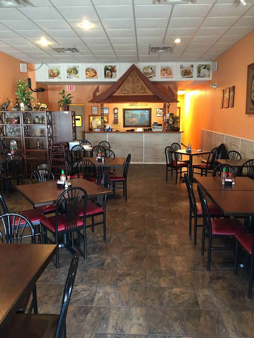 Royal Thai | 1006 Hebron Rd, Heath, OH 43056, USA