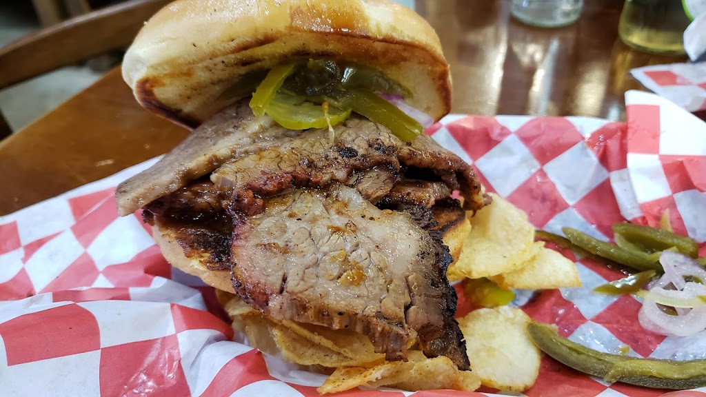 Kings Texas Smokehouse | restaurant | 1029 TX-55, Camp Wood, TX 78833, USA | 8305974242 OR +1 830-597-4242