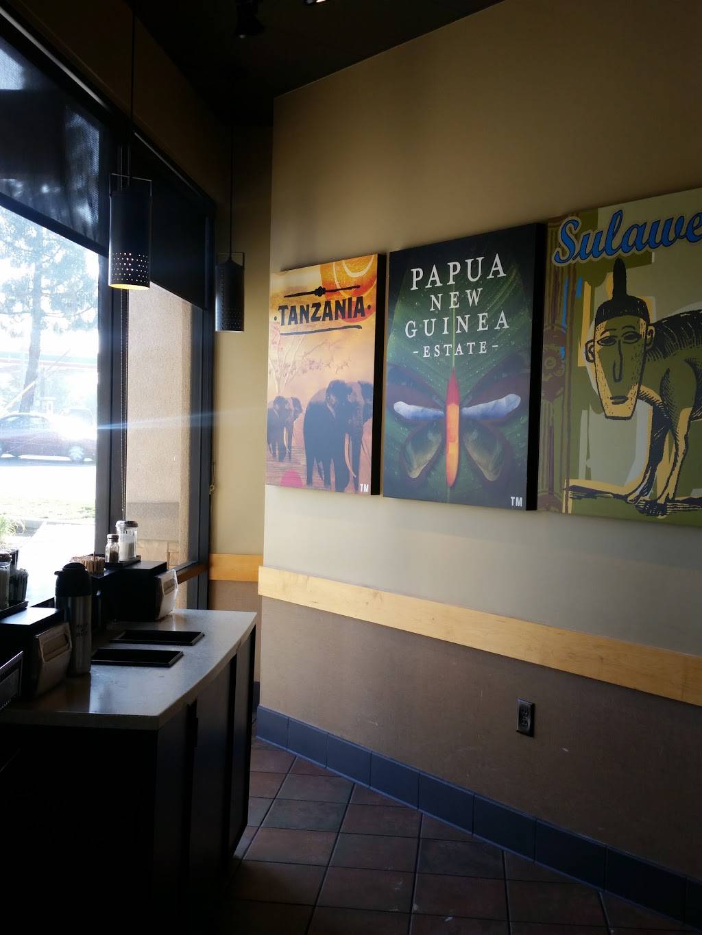 Starbucks | cafe | 12515 Frederick St #1A, Moreno Valley, CA 92553, USA | 9516530084 OR +1 951-653-0084