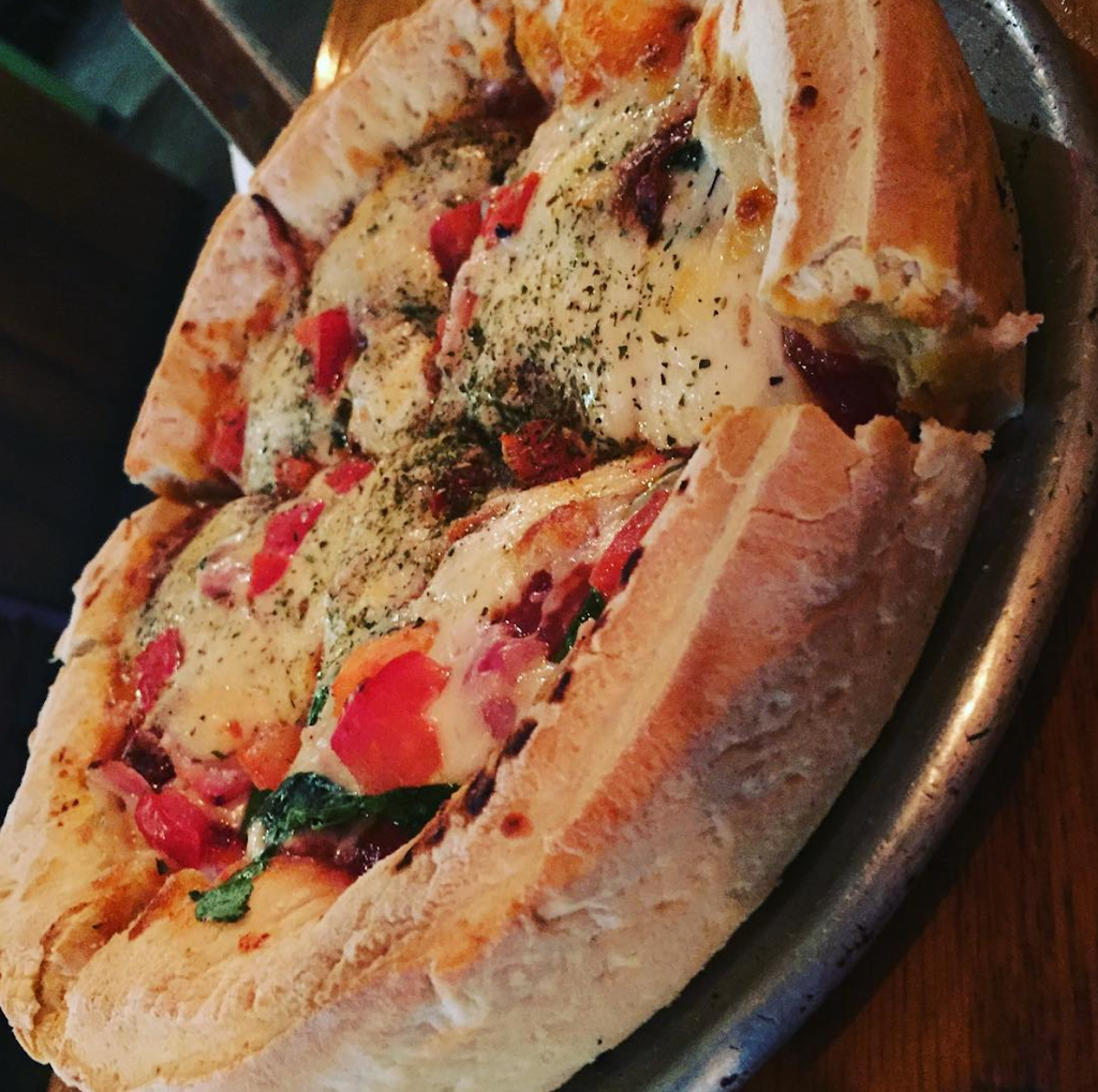 Donnies Homespun Pizza | meal takeaway | 126 S Oakland Ave, Decatur, IL 62522, USA | 2174244344 OR +1 217-424-4344
