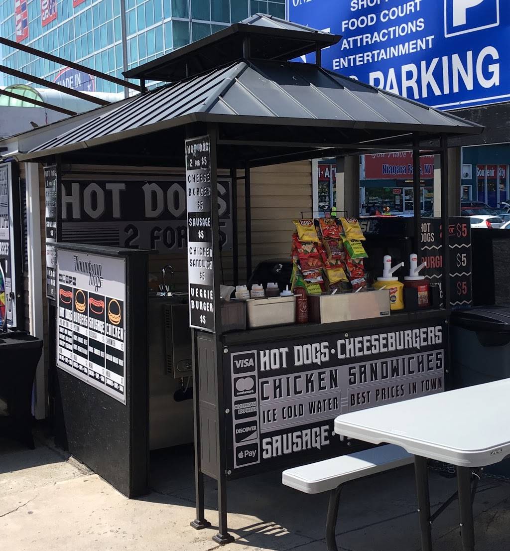 Downtown Dogs Hotdog Stand & Souvenirs | meal takeaway | 360 Rainbow Blvd S, Niagara Falls, NY 14303, USA