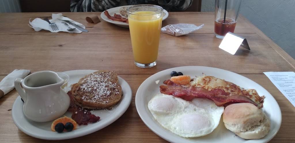 Down Home Bakehouse | bakery | 404 Elm St, Graham, TX 76450, USA | 9405216080 OR +1 940-521-6080