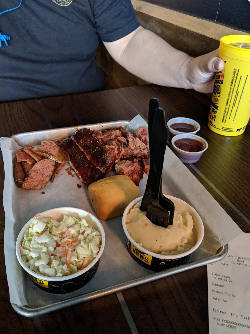 Dickeys Barbecue Pit | restaurant | 8 W Main St, Alhambra, CA 91801, USA | 6263819797 OR +1 626-381-9797