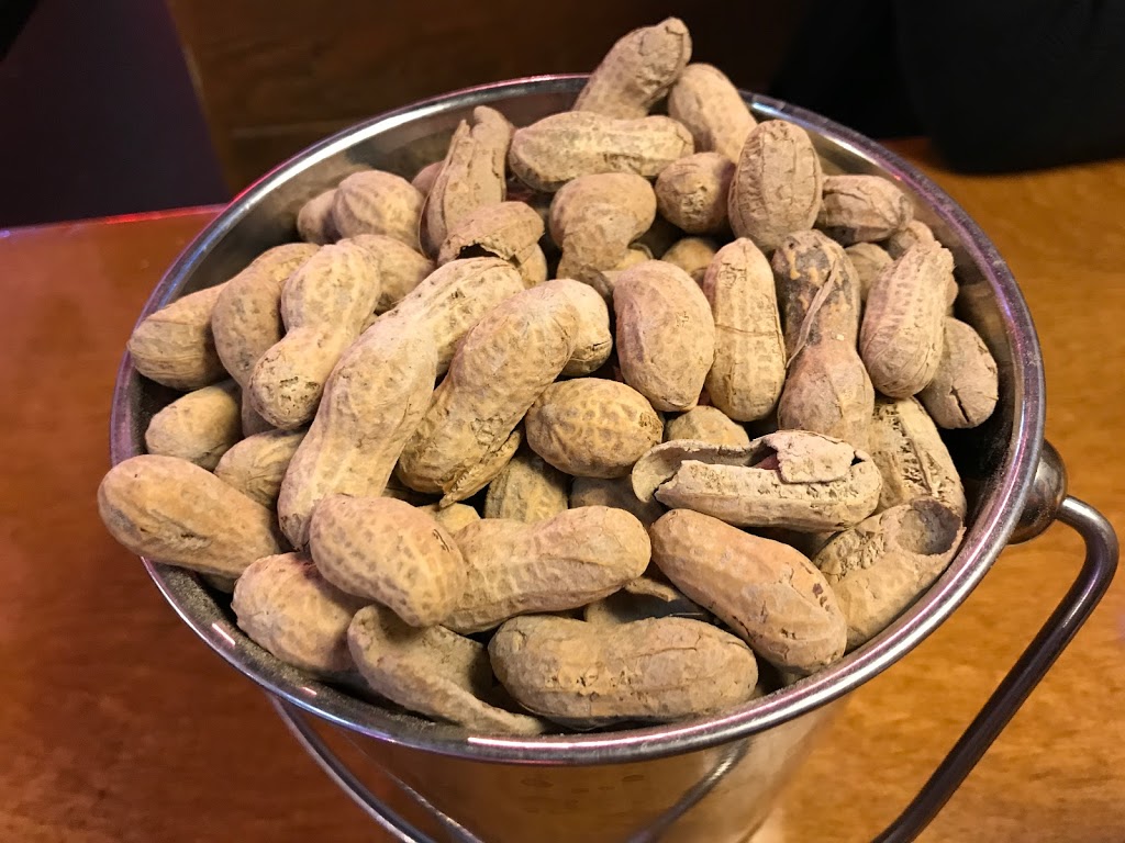 Texas Roadhouse | restaurant | 5130 Sergeant Rd, Sioux City, IA 51106, USA | 7122747427 OR +1 712-274-7427
