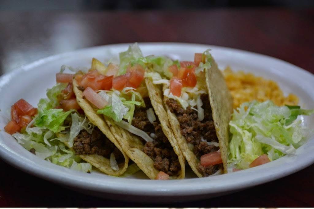 Carminas Restaurant and Banquets | restaurant | 1055 N Randall Rd, Elgin, IL 60123, USA | 8477606000 OR +1 847-760-6000