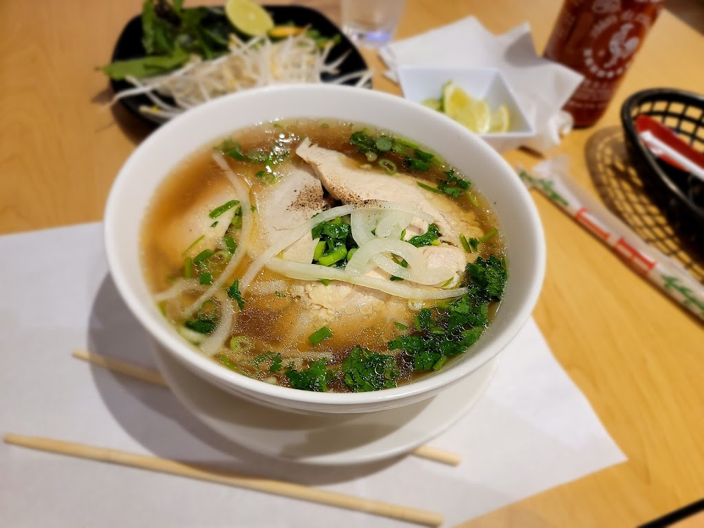 Pho & Crawfish House | restaurant | 5751 E Pacific Coast Hwy E3, Long Beach, CA 90803, USA | 5623432424 OR +1 562-343-2424