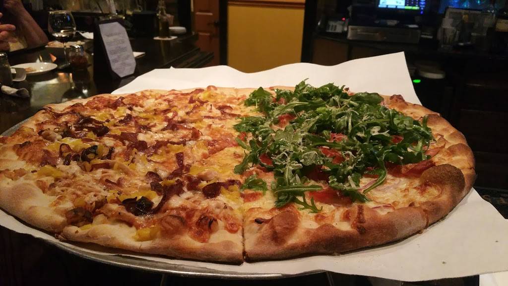 DAmicos Restaurant | restaurant | 2 Linden St, Plainville, CT 06062, USA | 8607475177 OR +1 860-747-5177