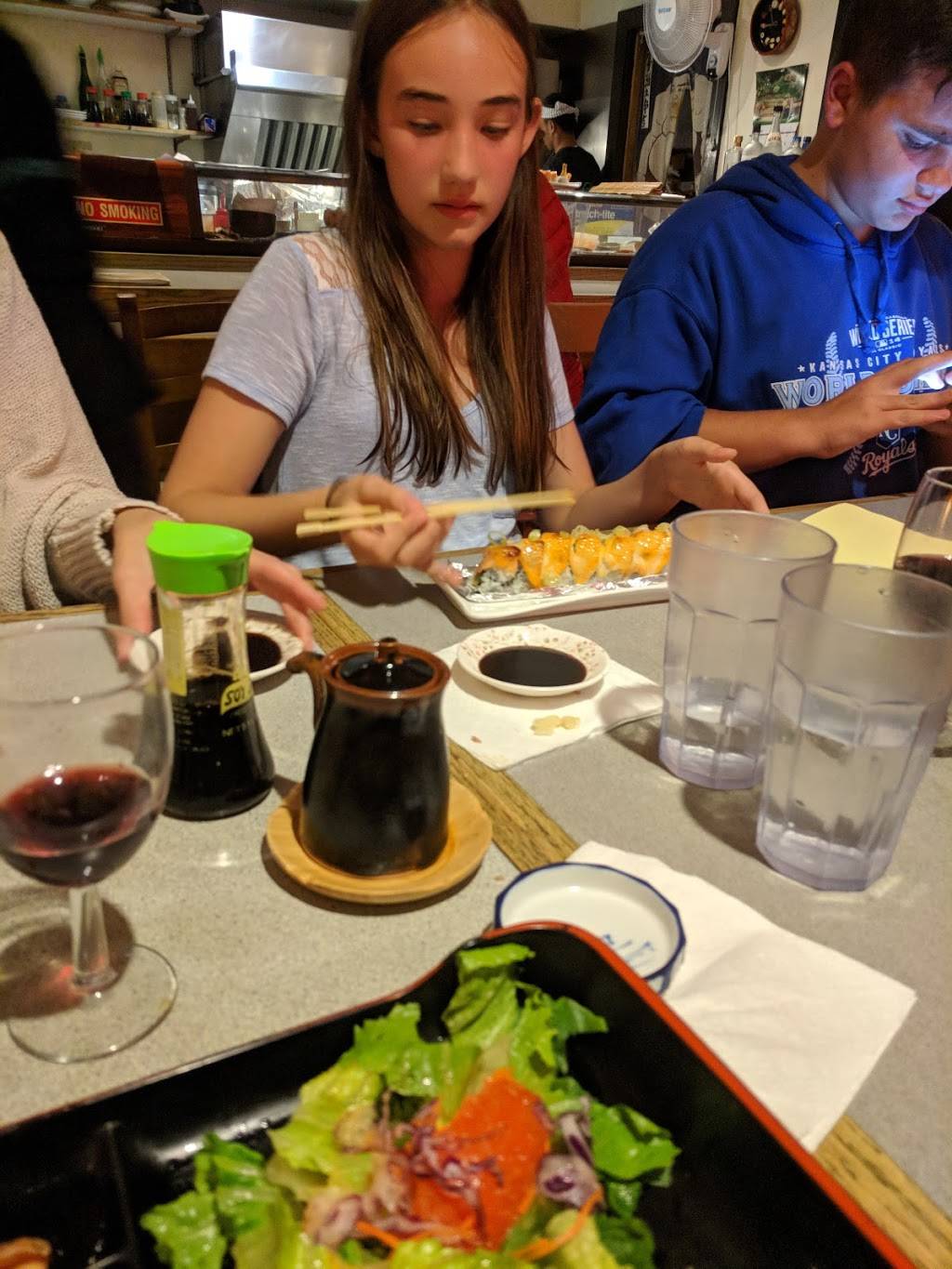 Sushi California | night club | 2033 Martin Luther King Jr Way, Berkeley, CA 94704, USA | 5105480737 OR +1 510-548-0737