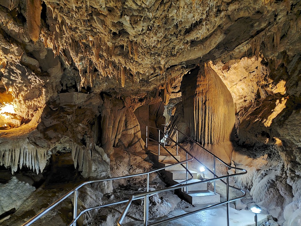 Lake Shasta Caverns National Natural Landmark | 20359 Shasta Caverns Rd ...