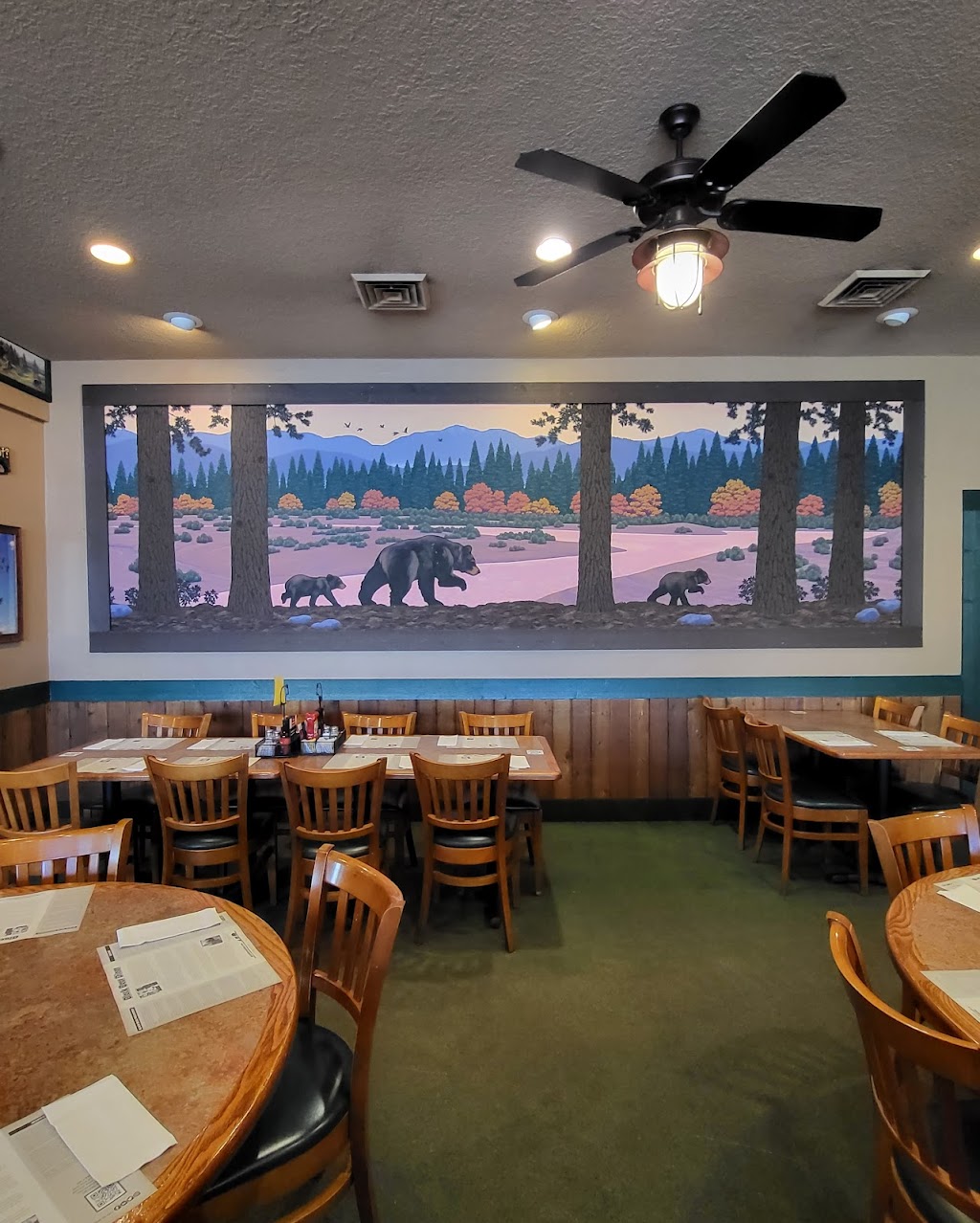 Black Bear Diner Grants Pass - Restaurant | 1900 NW 6th St, Grants Pass