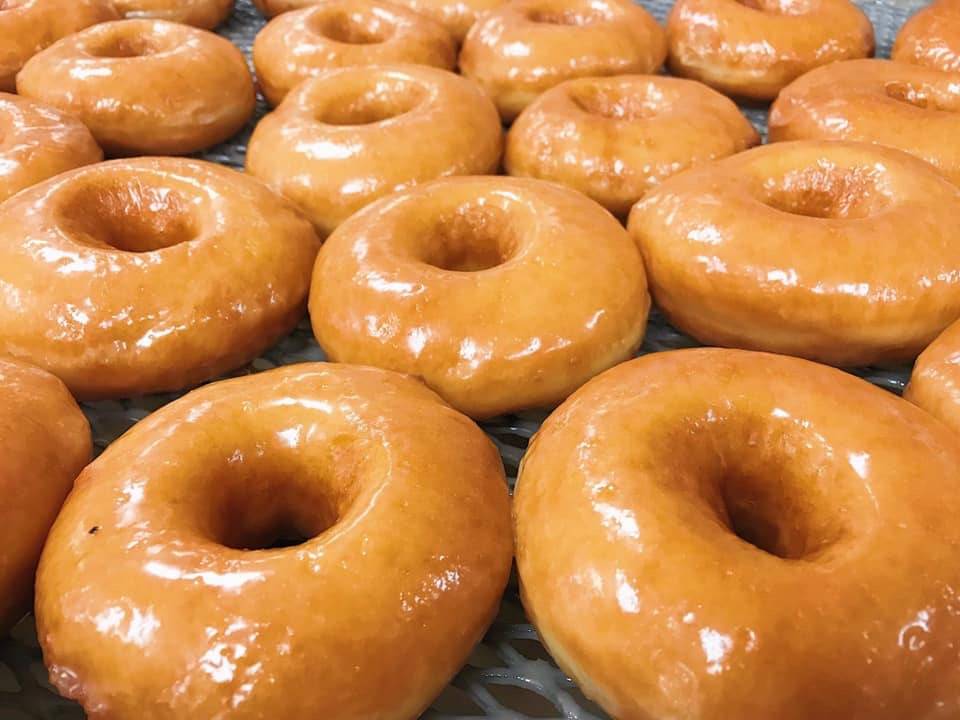 Rickey Meches Donuts | bakery | 2605 Kaliste Saloom Rd Drive, Lafayette, LA 70508, USA | 3379899909 OR +1 337-989-9909