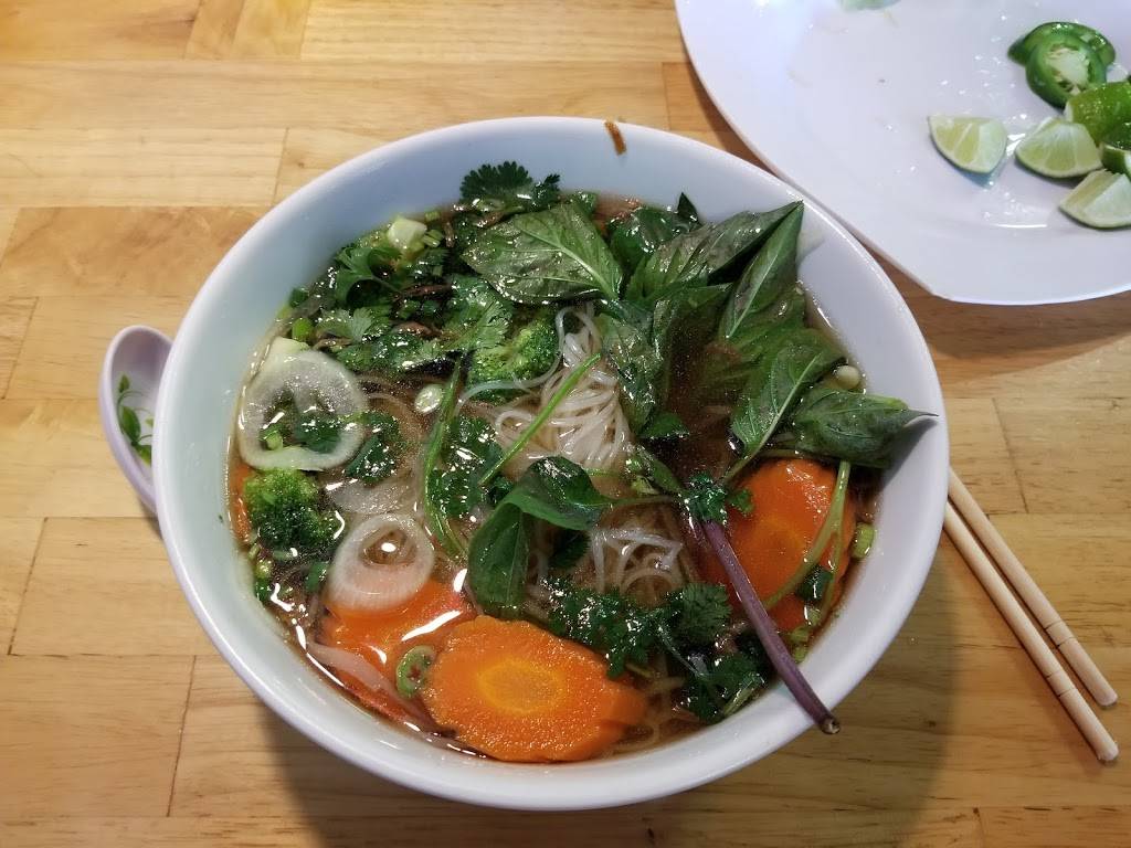 Pho Le | restaurant | 1250 Western Blvd, Jacksonville, NC 28546, USA | 9102384441 OR +1 910-238-4441