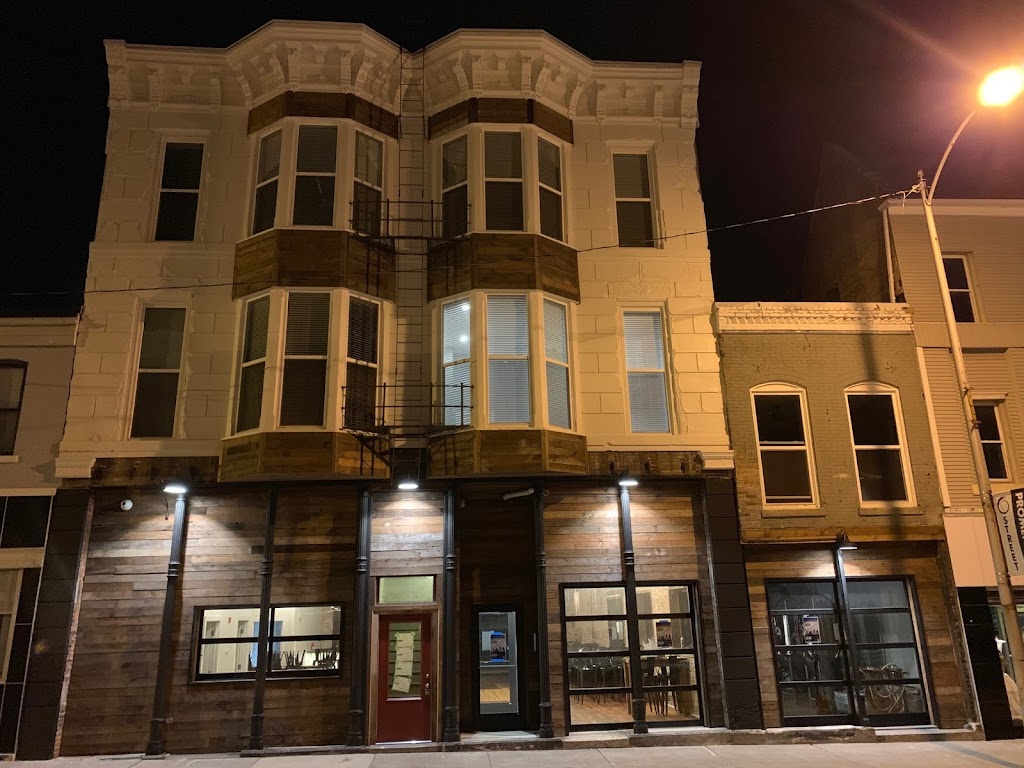 Quincy Brewing Company | restaurant | 110 N 6th St, Quincy, IL 62301, USA | 2172145512 OR +1 217-214-5512