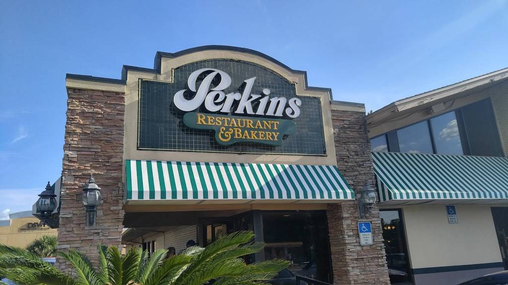 Perkins Restaurant & Bakery | restaurant | 6825 W Newberry Rd, Gainesville, FL 32605, USA | 3523310388 OR +1 352-331-0388