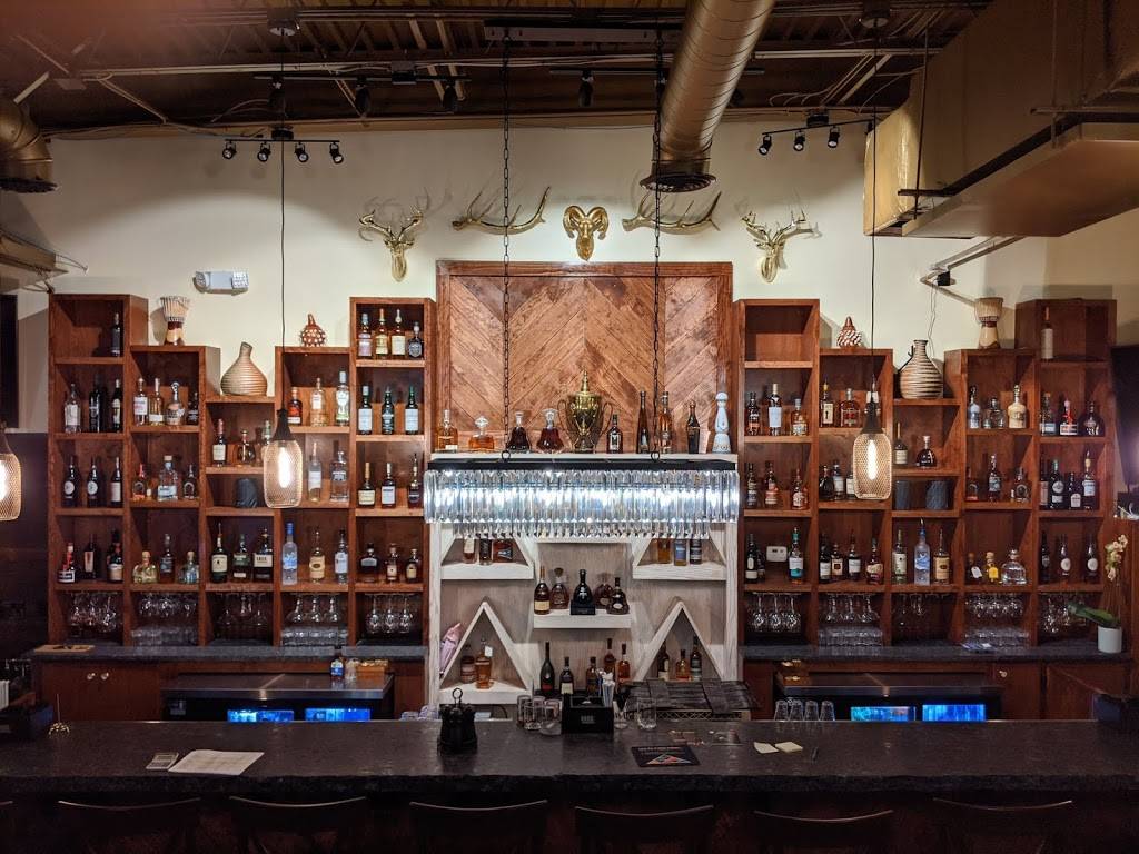 Lions Den Beaumonde Cigar Bar | night club | 11950 Jones Bridge Rd Suite 101, Alpharetta, GA 30005, USA | 7705591987 OR +1 770-559-1987