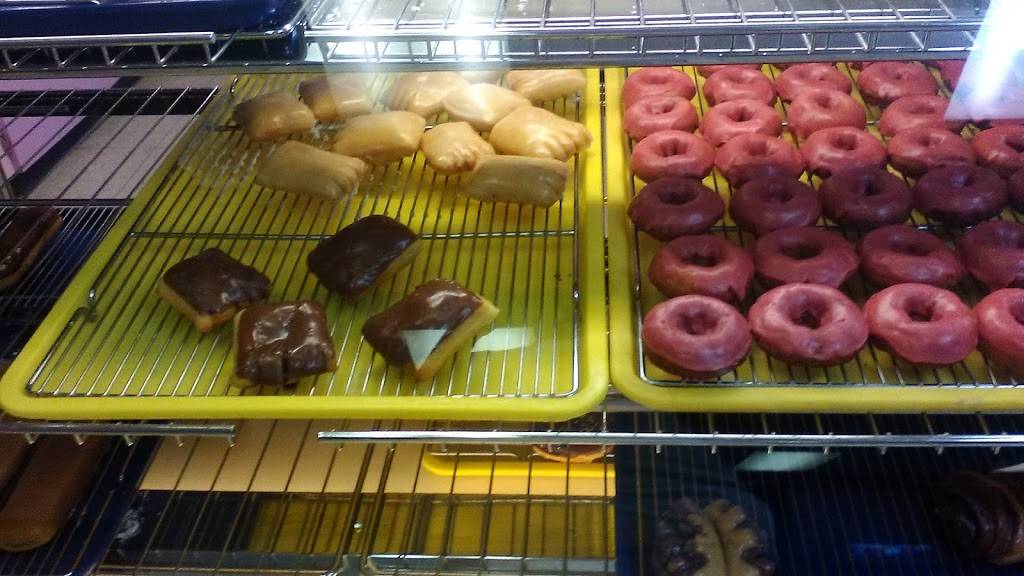 Top Spot Donuts | bakery | 1005 N Elm Pl, Broken Arrow, OK 74012, USA | 9182515557 OR +1 918-251-5557