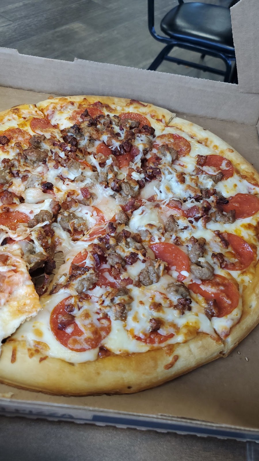 Hangar 54 Pizza | meal takeaway | 203 FM2300, Groom, TX 79039, USA | 8062480100 OR +1 806-248-0100