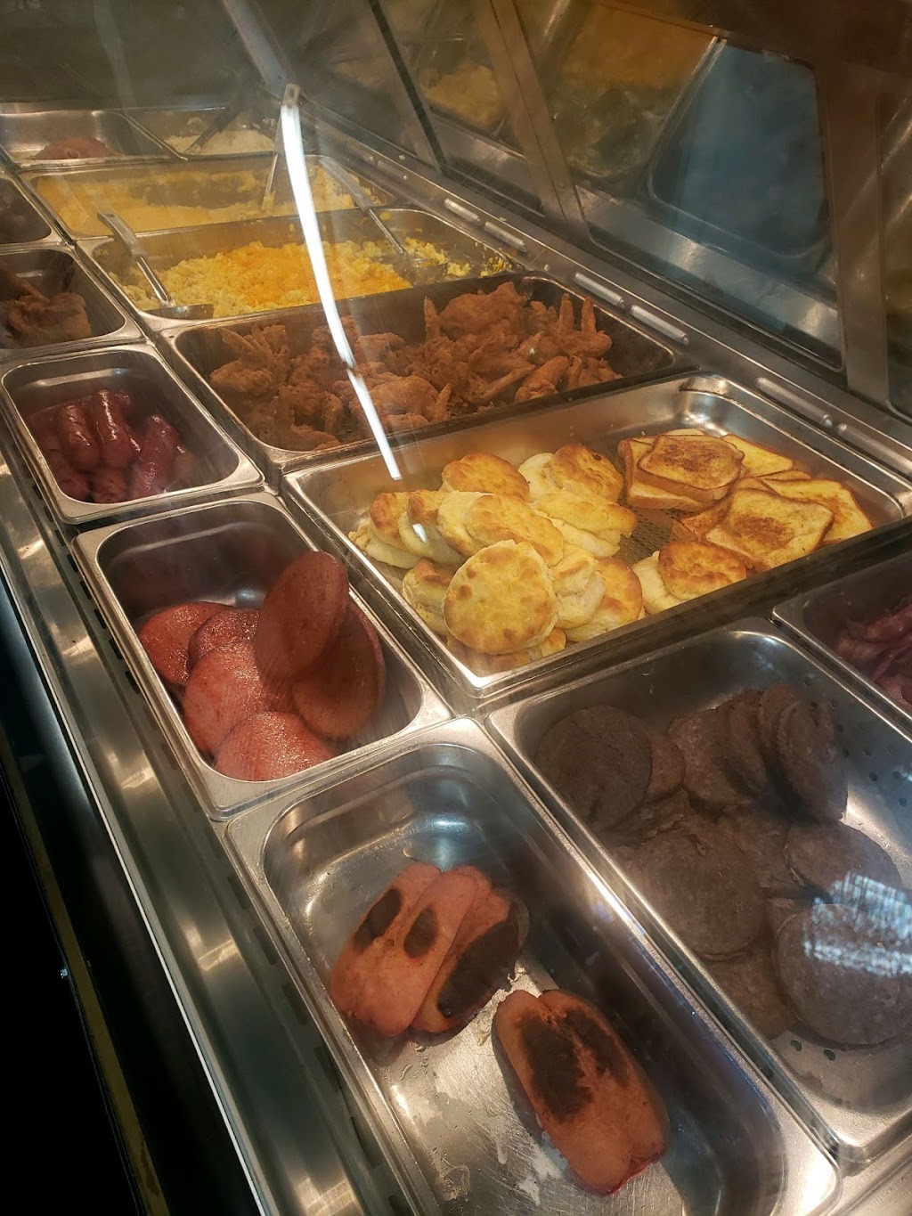 The Yellow Store | restaurant | 1906 Old Columbus Rd, Tuskegee, AL 36083, USA | 3342263300 OR +1 334-226-3300