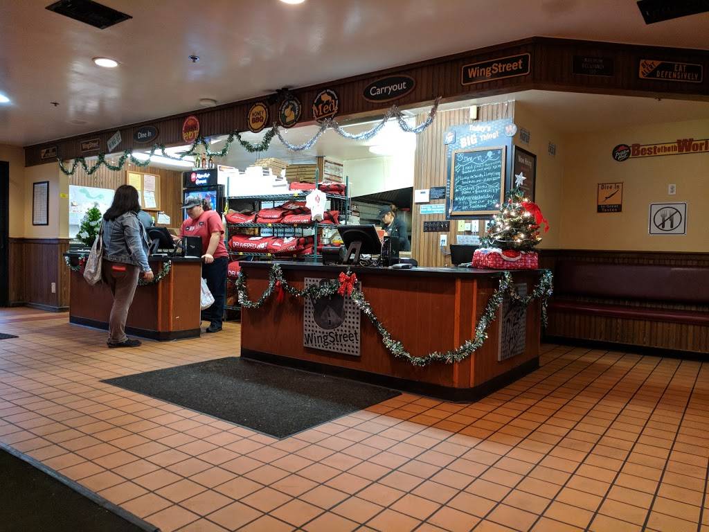Pizza Hut 3701 Auburn St, Bakersfield, CA 93306, USA
