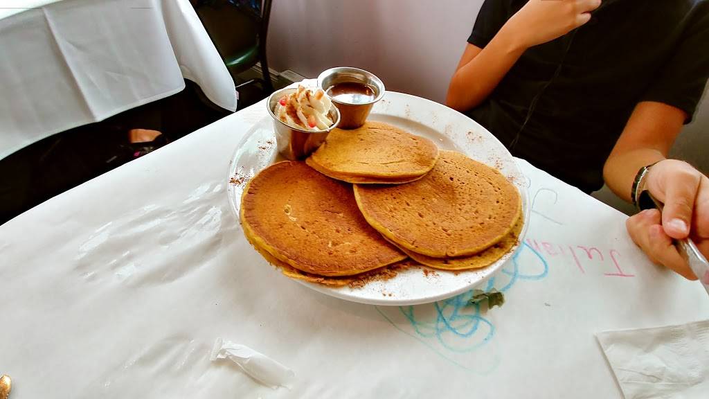 Zakes Cafe | cafe | 444 S Bethlehem Pike, Fort Washington, PA 19034, USA | 2156547600 OR +1 215-654-7600