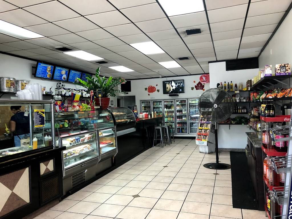 La Arepa Deli Restaurant 1075 Suffolk Ave, Brentwood, NY 11717, USA