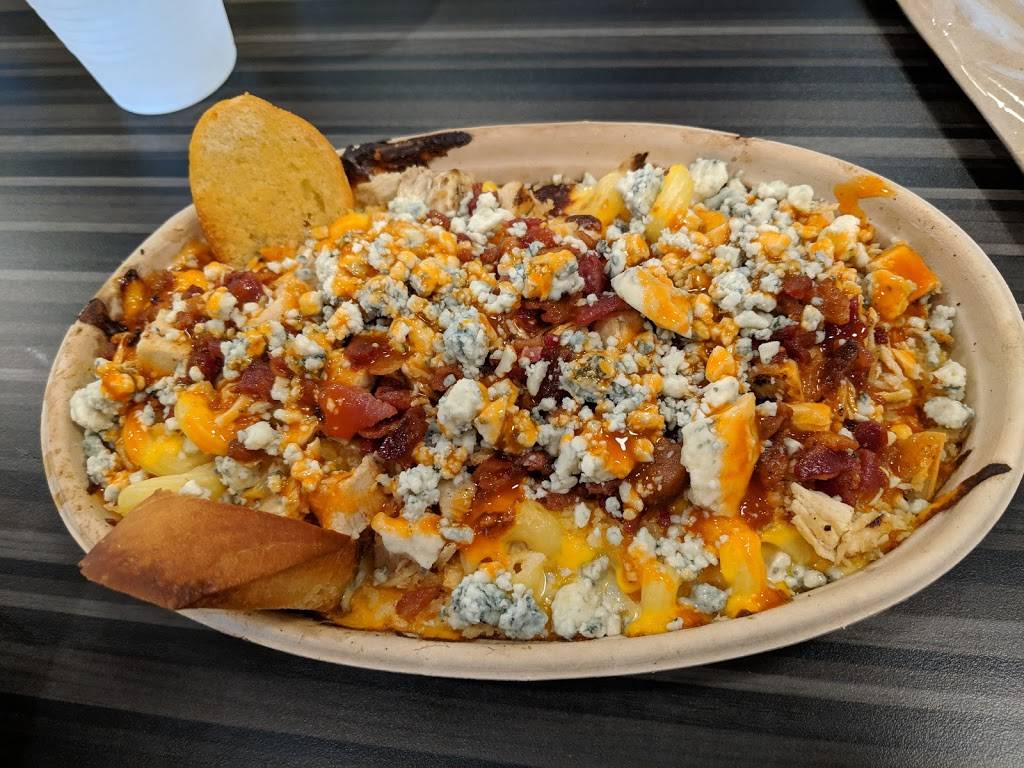 Cheesy Cow | restaurant | 5133 Competition Drive, Bettendorf, IA 52722, USA | 5634241073 OR +1 563-424-1073