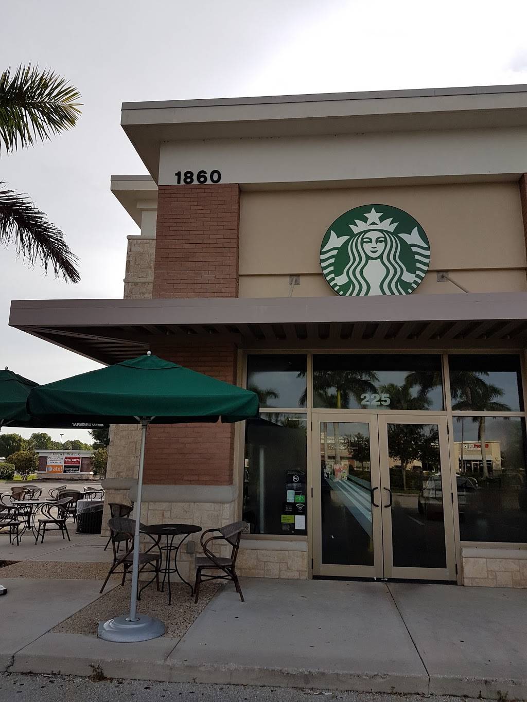 Starbucks 1731 NE Pine Island Rd, Cape Coral, FL 33909, USA
