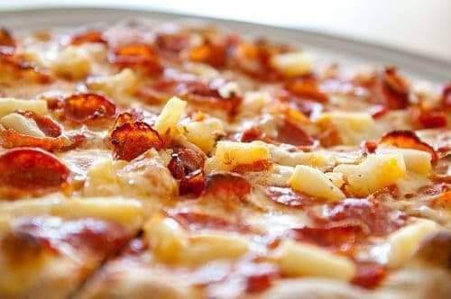 Little doms pizza | meal takeaway | 225 S Bird St, Vivian, LA 71082, USA | 9095438589 OR +1 909-543-8589