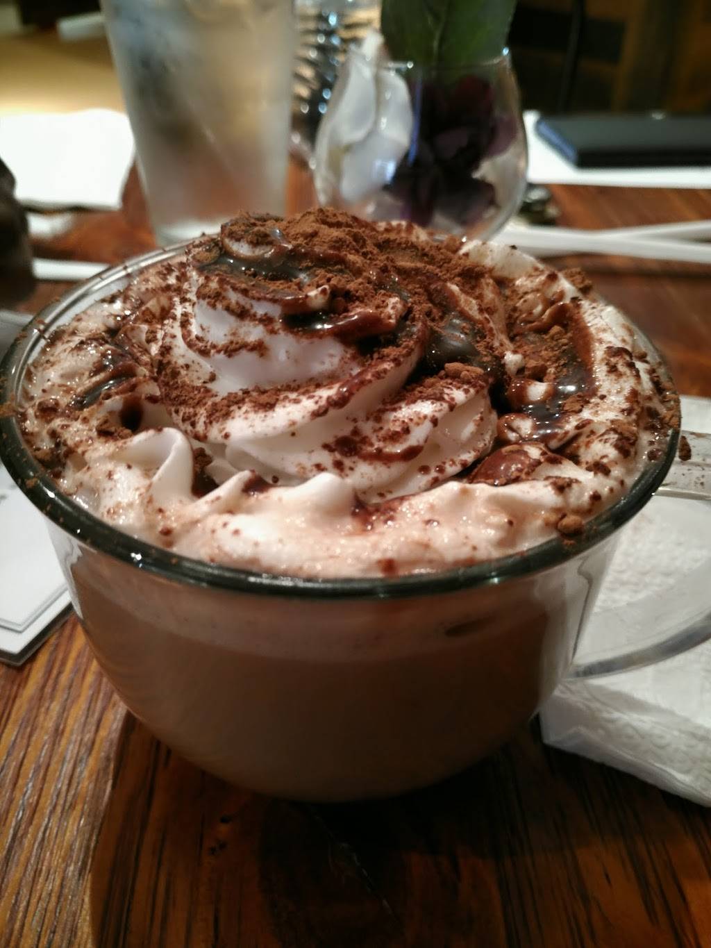 4th Course Wine and Desserts | restaurant | 131 Hay St, Fayetteville, NC 28301, USA | 9102237120 OR +1 910-223-7120
