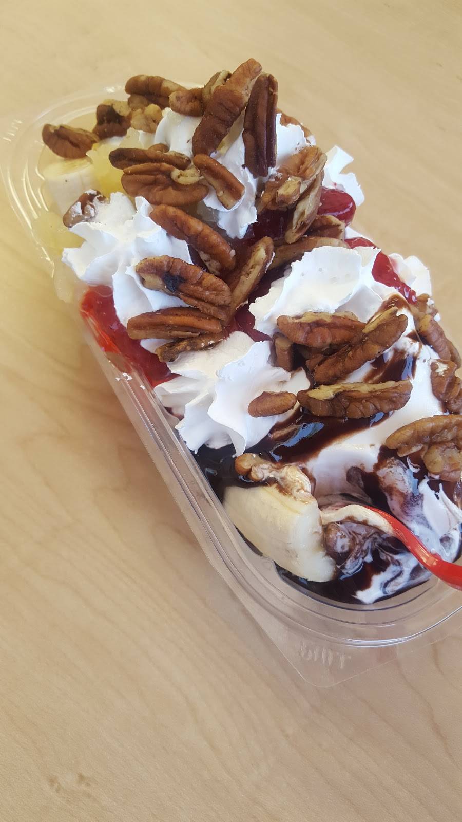 Dairy Queen Store | restaurant | 111 TX-239, Tivoli, TX 77990, USA | 3612863307 OR +1 361-286-3307