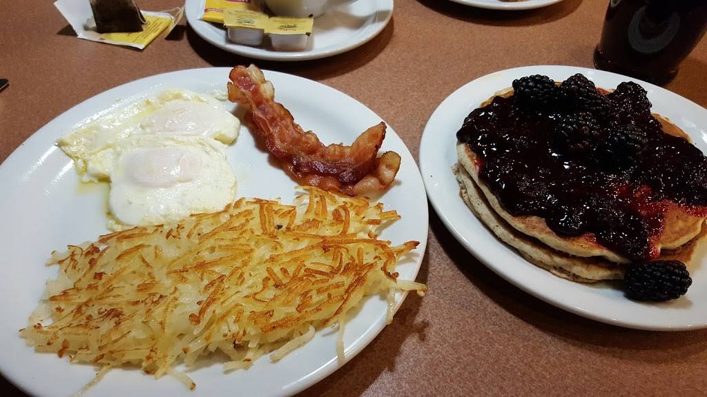 Dennys | restaurant | 1597 S Main St, Nephi, UT 84648, USA | 4356230762 OR +1 435-623-0762