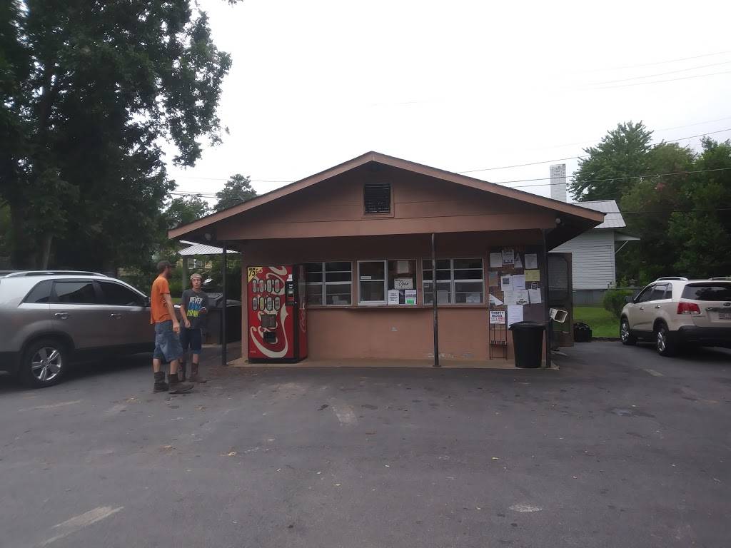 Daniels Drive Inn | meal takeaway | 210 US-29, Valley, AL 36854, USA | 3347563714 OR +1 334-756-3714