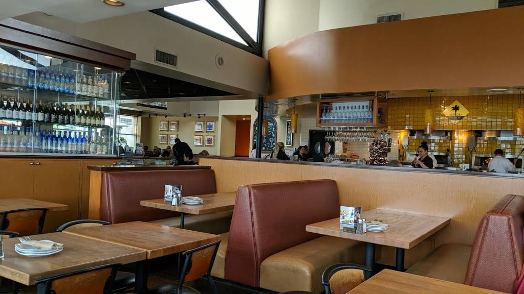 California Pizza Kitchen At Manhattan Beach Restaurant 3320 N Sepulveda Blvd Manhattan Beach Ca 90266 Usa
