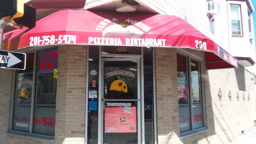 Terra Nostra Pizzeria & Restaurant | restaurant | 200 39th St, Union City, NJ 07087, USA | 2017585474 OR +1 201-758-5474