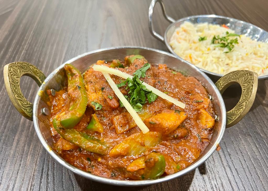 Curries Indian Cuisine and Bar 711 E 32nd St, Yuma, AZ 85365, USA