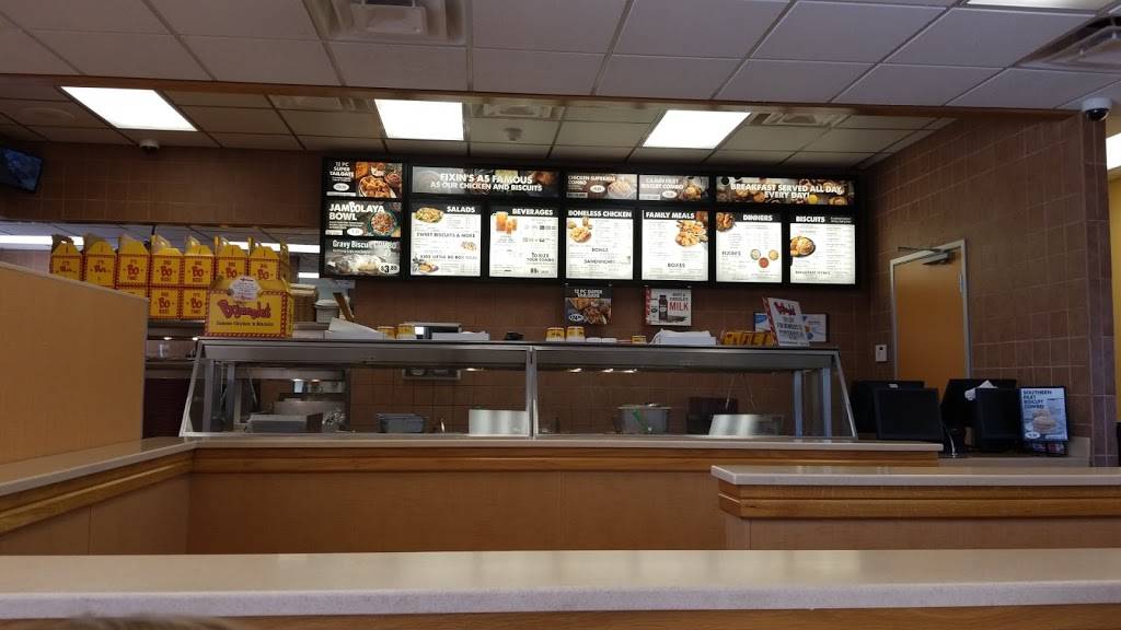Bojangles Famous Chicken n Biscuits | restaurant | 159 S Laurel Rd, London, KY 40744, USA | 6067124056 OR +1 606-712-4056