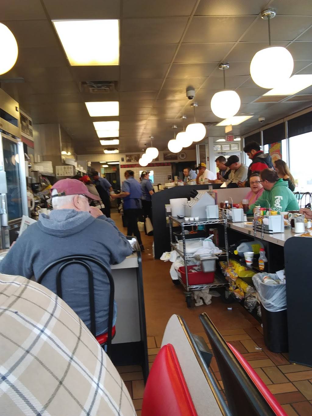 Waffle House | meal takeaway | 817 Conover Blvd W, Conover, NC 28613, USA | 8284644288 OR +1 828-464-4288