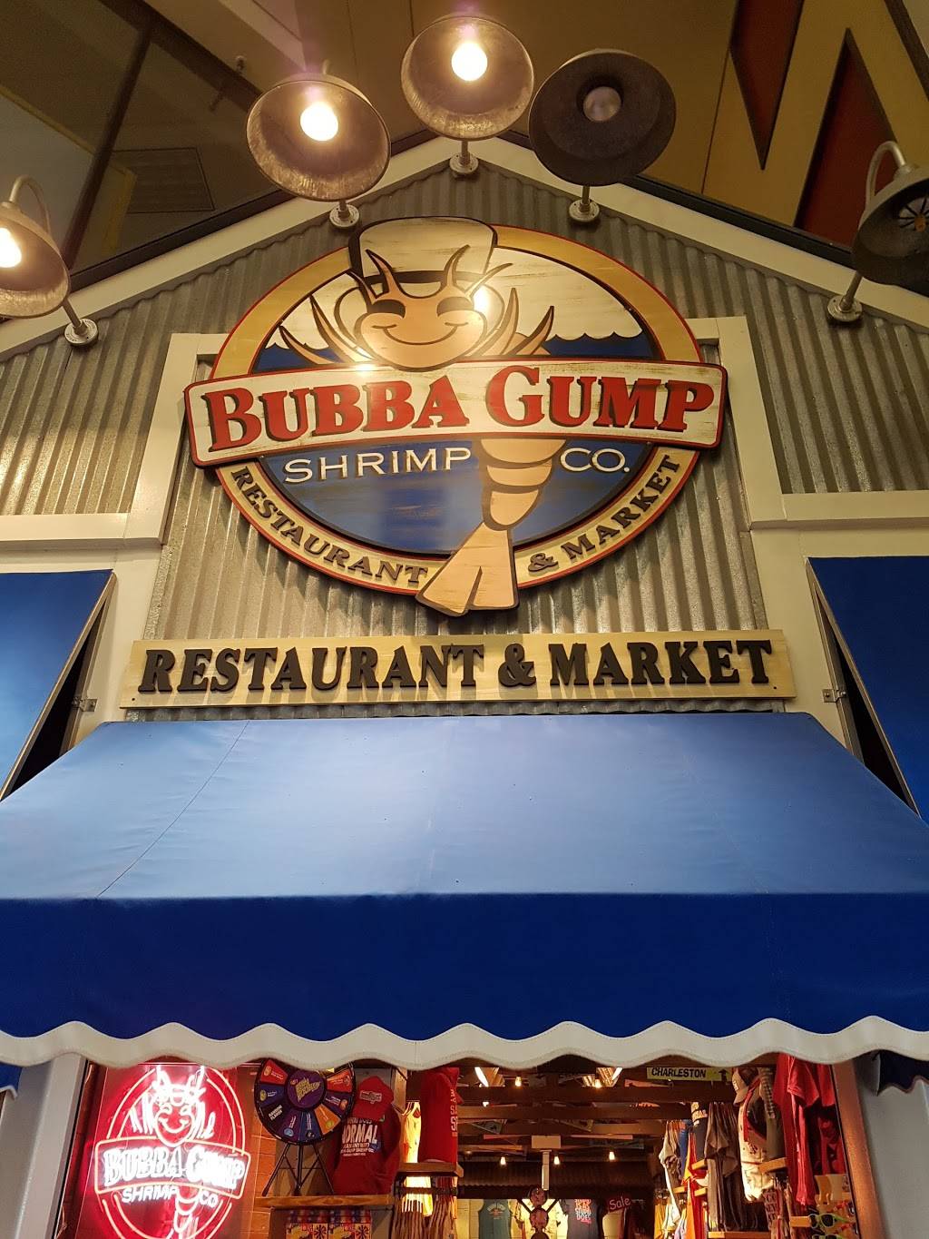 Bubba Gump Shrimp Co. | restaurant | 700 E Grand Ave Suite 131, Chicago, IL 60611, USA | 3122524867 OR +1 312-252-4867