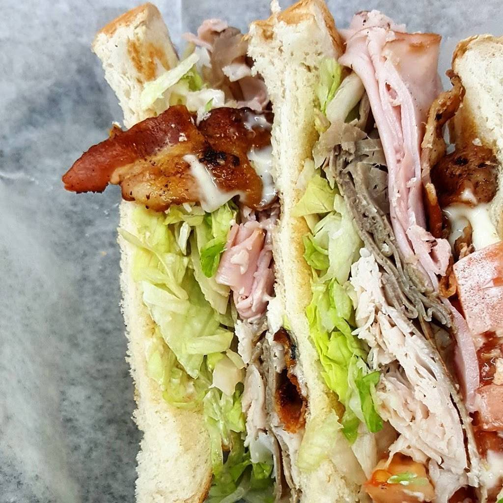 Swankys Downtown | restaurant | 108 E St Peter St, Carencro, LA 70520, USA | 3377067978 OR +1 337-706-7978