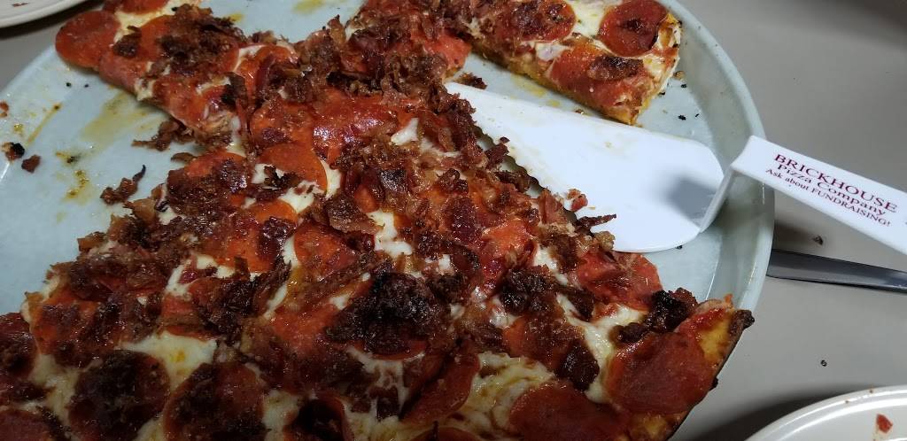 Brickhouse Pizza Company | meal delivery | 12249 Natural Bridge Rd, Bridgeton, MO 63044, USA | 3142914000 OR +1 314-291-4000