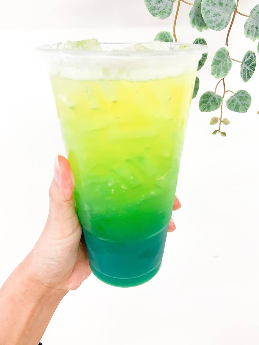 Healthies on 96th | restaurant | 7816 E 96th St, Fishers, IN 46037, USA | 8123747939 OR +1 812-374-7939