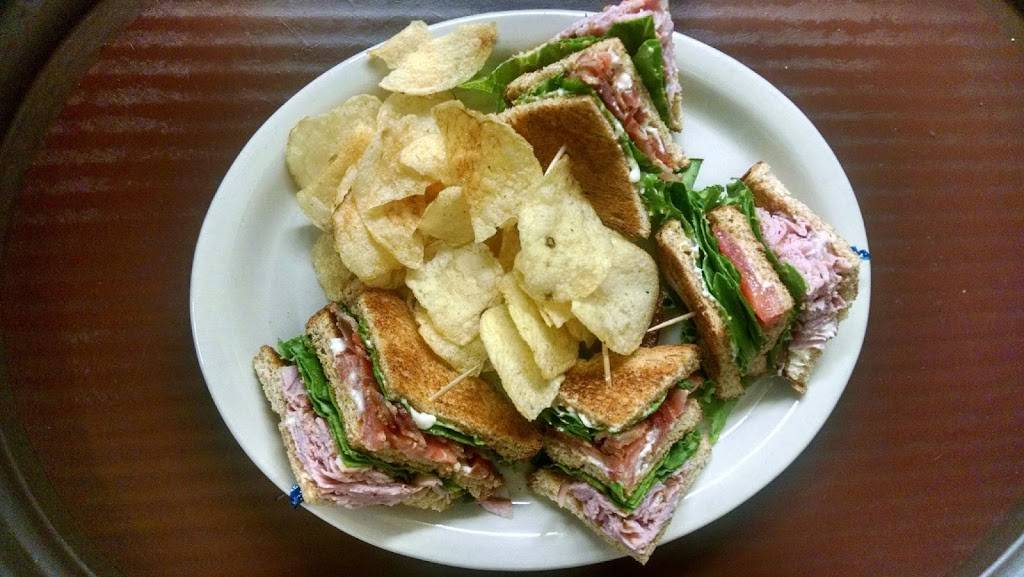Leifs Cafe | restaurant | 904 N Railroad St, Eagle River, WI 54521, United States | 7154792766 OR +1 715-479-2766