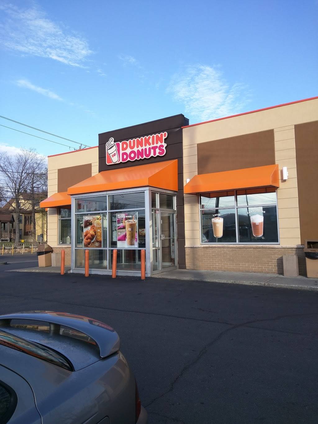 Dunkin | bakery | 211 Main St, Binghamton, NY 13905, USA | 6077971969 OR +1 607-797-1969