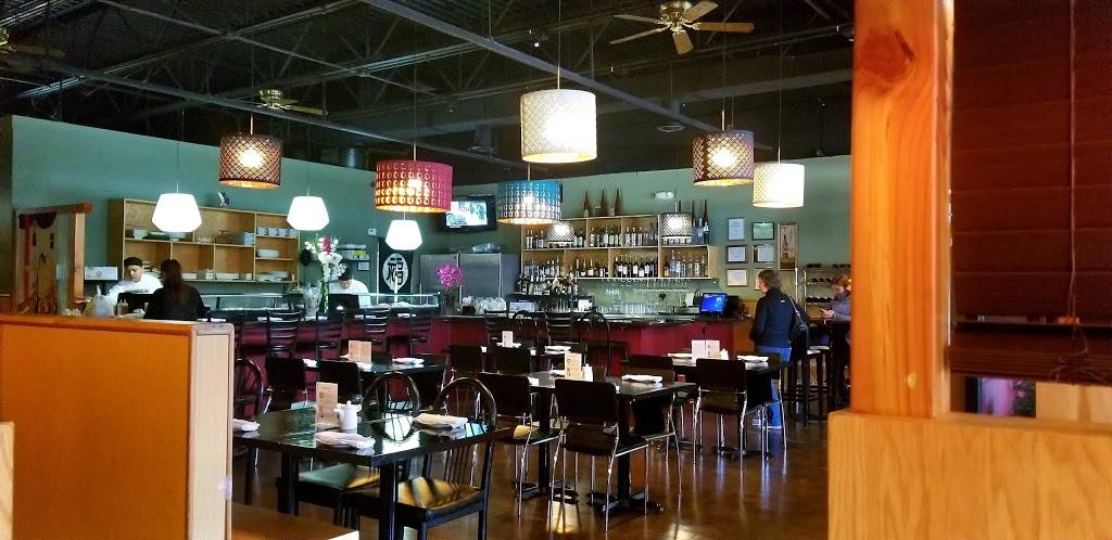 Shus Sushi Bar & Grill | restaurant | 4566 IL-71, Oswego, IL 60543, USA | 6305548733 OR +1 630-554-8733
