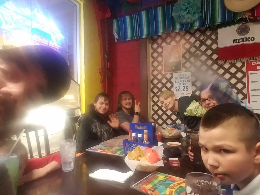 Dos Primos Restaurant | restaurant | 209 N Sturgeon St, Montgomery City, MO 63361, USA | 5735643441 OR +1 573-564-3441