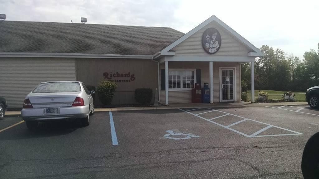 Richards | restaurant | 11155 Isabelle Dr, New Haven, IN 46774, USA | 2604933694 OR +1 260-493-3694