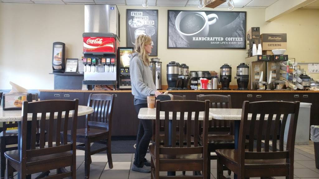 Manhattan Bagel | cafe | 477 E, County Line Rd, Hatboro, PA 19040, USA | 2157738232 OR +1 215-773-8232