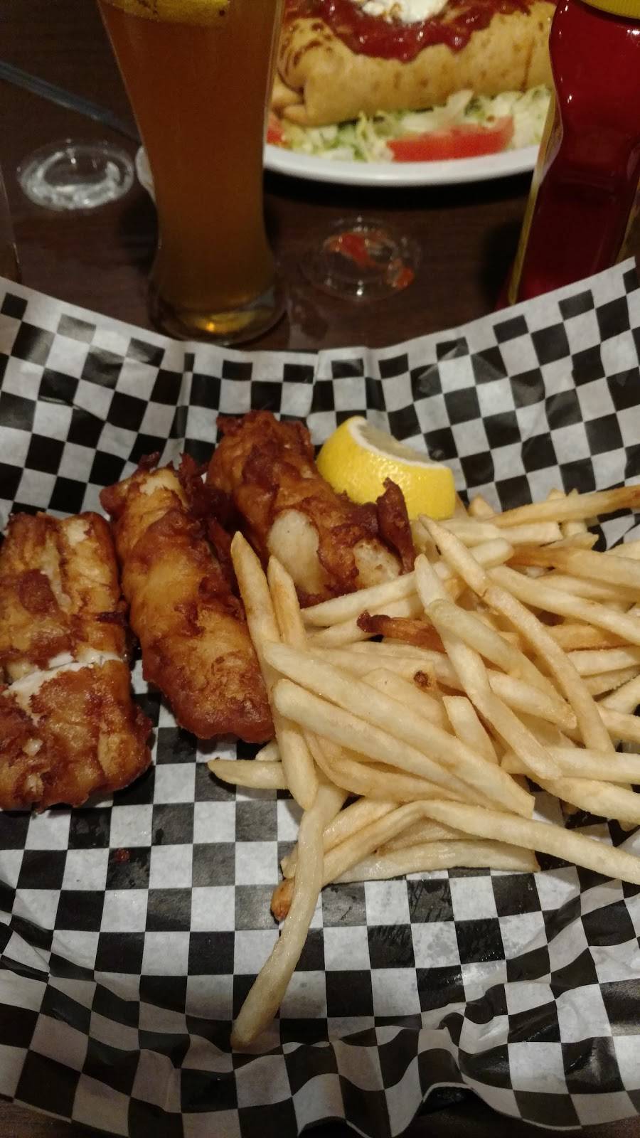 Skis All American Pub | restaurant | 1001 W State St, Sycamore, IL 60178, USA | 8158999018 OR +1 815-899-9018